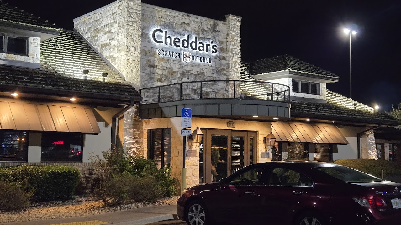 Cheddar's Scratch Kitchen